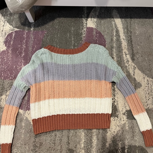 Size xs, stripped knit sweater, Aeropostale - Picture 2 of 3